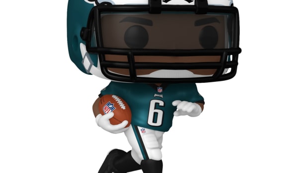 77499a_NFL_DeVontaSmith_POP_Renders_GLAM-WEB